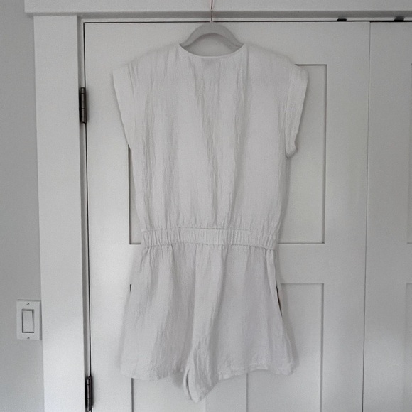 Halogen Ivory Sleeveless Romper - Picture 3 of 6